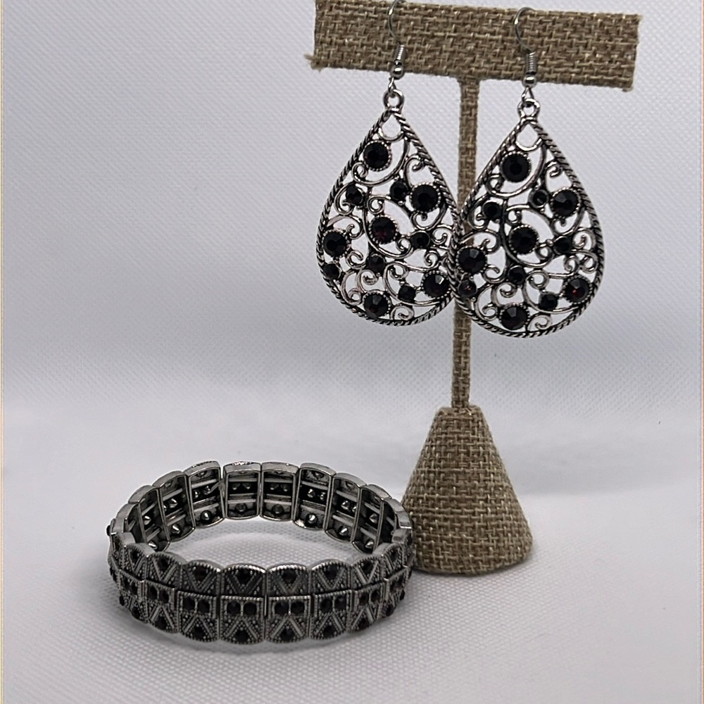 Amethyst rhinestones, silver tones, set earrings, and bracelet